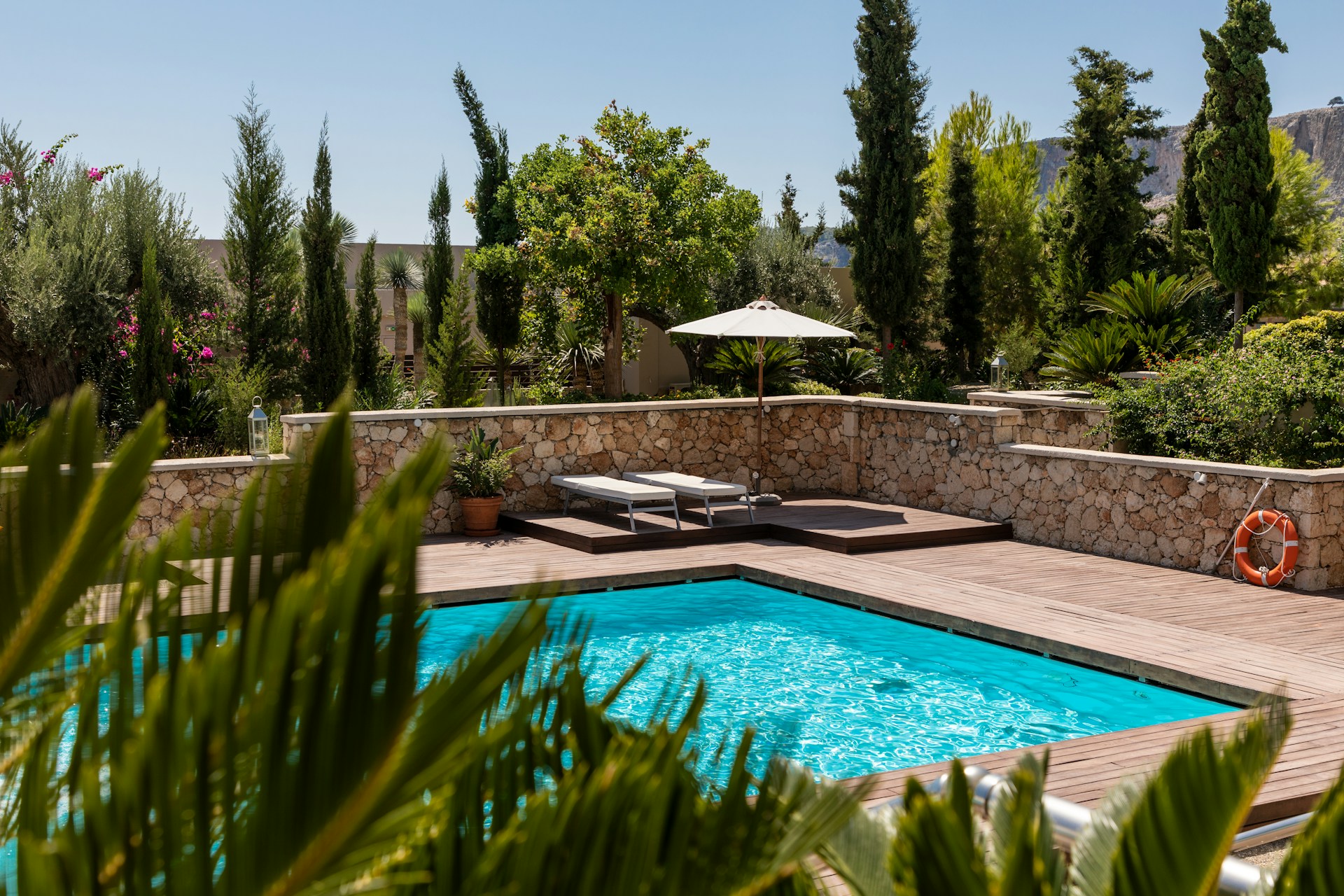 Fibreglass pool installation